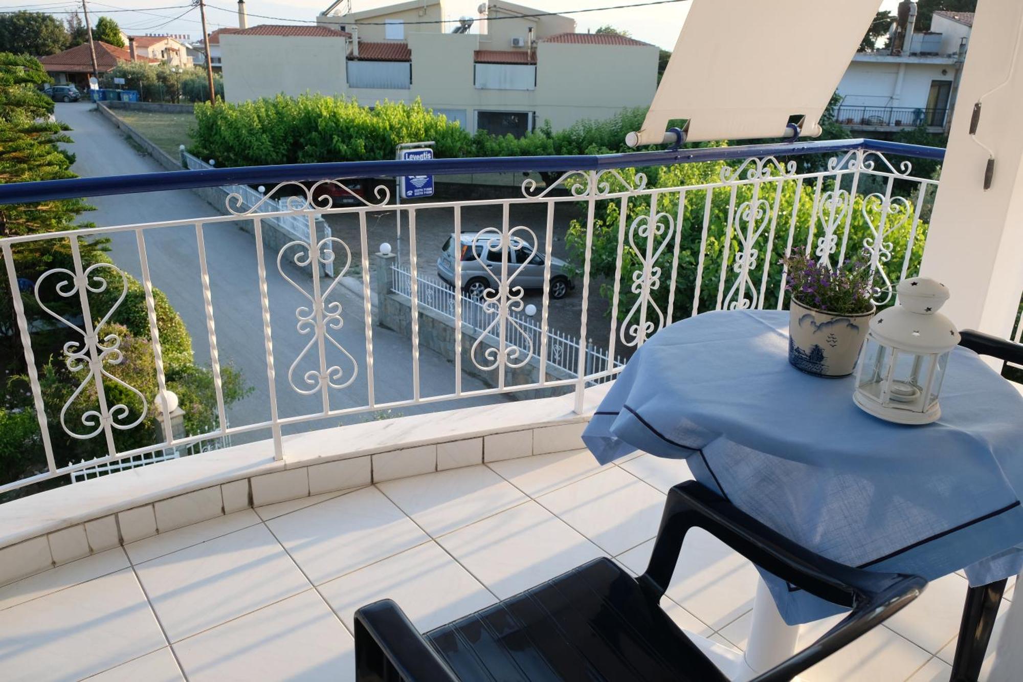 Leventis Apartments Rovies Exterior photo