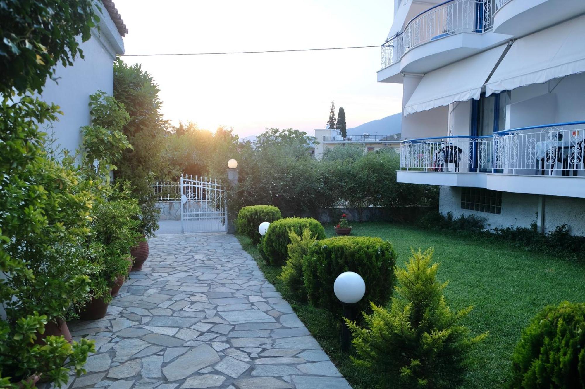 Leventis Apartments Rovies Exterior photo